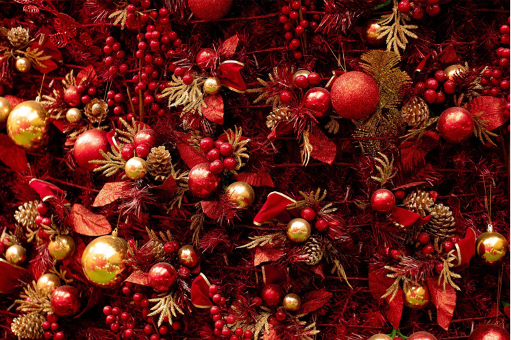 DIY Tips For Flocking Your Own Artificial Christmas Tree