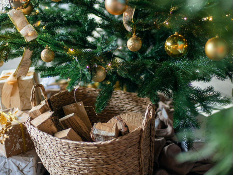 Have a Festive Spa Day with Artificial Christmas Trees